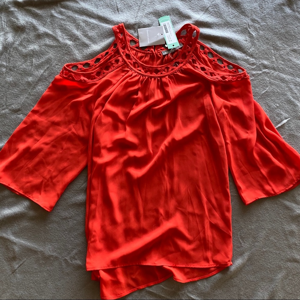 Cold-shoulder blouse